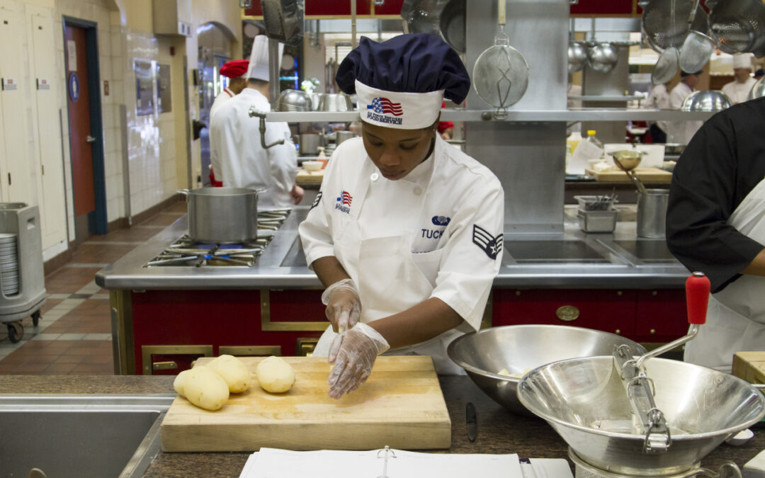 Honoring Service: National Restaurant Association Educational Foundation Empowers Veterans to Lead in the Restaurant Industry