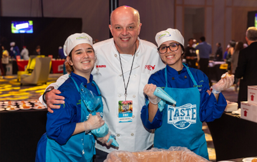 100+ Florida ProStart Students Team Up with Famous Chefs, NFL Legends at Taste of the NFL